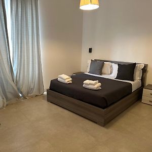 Camera con letto king size